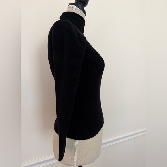 Banana Republic Black Turtleneck Sweater - Picture 5 of 6